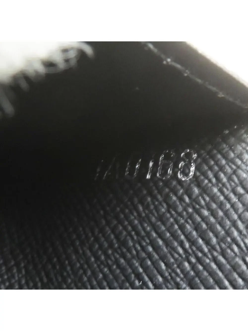 Auth Louis Vuitton Eclipse Brazza #321138L27B